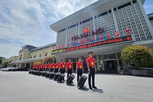 Tổ chức chạy đôi tàu mang tên “Đoàn tàu Thống nhất” kỷ niệm 50 năm Ngày giải phóng miền Nam