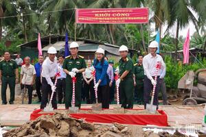 Bộ Quốc phòng hỗ trợ 6 tỷ đồng xóa nhà tạm, nhà dột nát trên địa bàn tỉnh Bến Tre