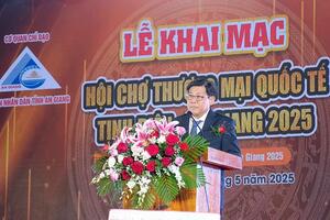 Hội chợ Tịnh Biên - An Giang: Đưa hàng Việt vươn qua cửa ngõ biên giới
