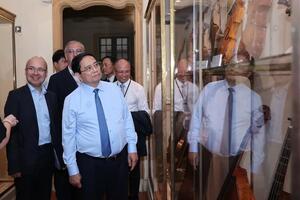 Thủ tướng: Văn hóa là sợi dây đầy âm thanh và sắc màu cho tình hữu nghị Việt Nam-Pháp