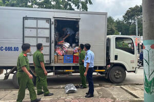 Lai Châu: Lực lượng chức năng quyết liệt xử lý hàng hóa vi phạm