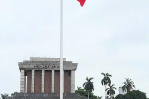 'Sắp xếp lại giang sơn' và cuộc cách mạng lịch sử về tổ chức