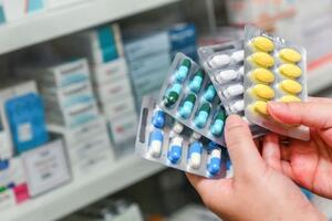 Người bệnh mạn tính được cấp thuốc ngoại trú trên 30 ngày