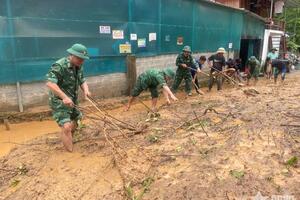 Phát huy lực lượng tại chỗ ứng phó, khắc phục hậu quả lũ lụt lịch sử