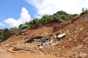 Hai bên bờ sông Nậm Nơn tan hoang sau lũ