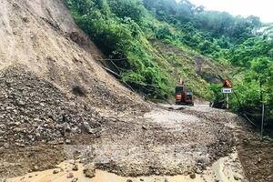 Mưa lớn cục bộ, nguy cơ lũ quét, sạt lở đất ở Điện Biên và Sơn La