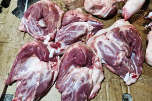 Hà Tĩnh: Dịch tả châu Phi phức tạp, sức mua thịt lợn tại chợ giảm mạnh