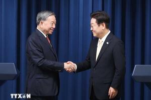 Tổng Bí thư Tô Lâm và Tổng thống Hàn Quốc Lee Jae Myung gặp gỡ báo chí