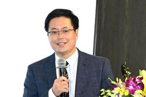 Việt Nam bảo đảm đủ nguồn cung ethanol cho E10 từ năm 2026