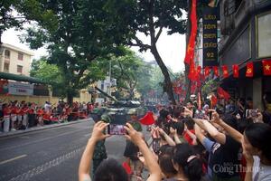 Hà Nội cấm thả diều, bóng bay... bảo đảm an toàn bay dịp Quốc khánh