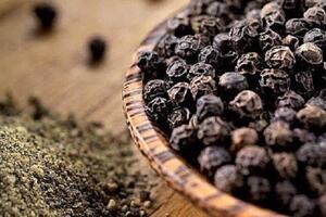 7 tháng năm 2025, giá xuất khẩu tiêu tăng trưởng hai con số