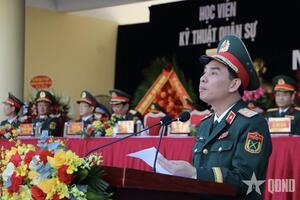 Thượng tướng Võ Minh Lương dự Lễ khai giảng tại Học viện Kỹ thuật Quân sự
