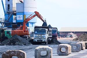 Chi phí logistics giảm mạnh, Hà Tĩnh bứt phá nhờ cao tốc Bắc - Nam