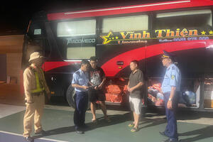 Tuyên Quang: Tạm giữ hơn 3 tấn thực phẩm không rõ nguồn gốc