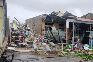 Thủ tướng chỉ đạo khẩn trương khắc phục hậu quả bão số 10, ổn định đời sống
