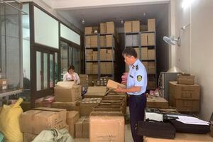 Hà Nội: Phát hiện hơn 7.500 sản phẩm có dấu hiệu giả nhãn hiệu ZARA