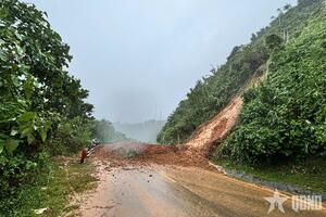 Lũ trên sông Vu Gia-Thu Bồn (Đà Nẵng) tiếp tục lên trên báo động 3