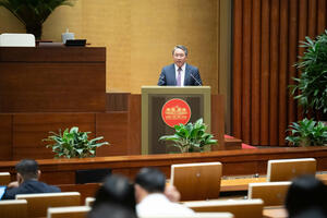 Tổ chức sử dụng thống nhất một bộ sách giáo khoa trên toàn quốc