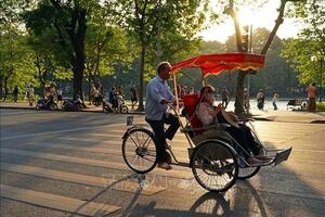 Thời tiết hôm nay (22-11): Miền Bắc nắng hanh, Trung Bộ mưa lớn