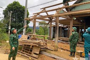 Bộ đội Biên phòng TP Đà Nẵng di dời 25 hộ dân ra khỏi khu vực có nguy cơ sạt lở