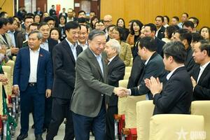 Tổng Bí thư Tô Lâm tiếp xúc cử tri Hà Nội sau Kỳ họp thứ mười, Quốc hội khóa XV