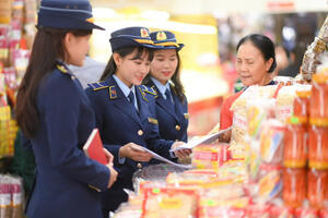 Thành phố Huế triển khai đồng bộ chỉ đạo về chống hàng giả, hàng lậu