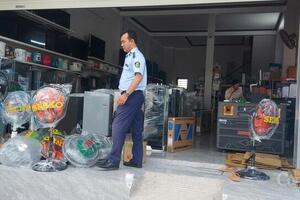 Khánh Hòa mở cao điểm chống buôn lậu, hàng giả dịp tết Bính Ngọ