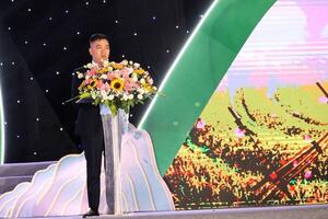 Lào Cai: Khai mạc Lễ hội hoa tớ dày  tại Mù Cang Chải