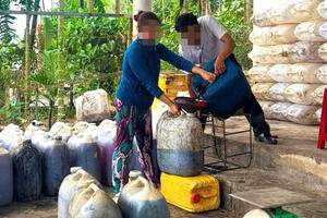 Quảng Ngãi: Ngăn chặn hơn 1,6 tấn dầu, mỡ ăn bẩn tuồn ra thị trường