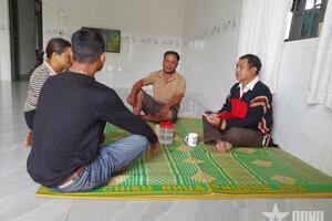 Lặng lẽ cống hiến cho buôn làng