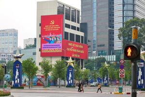 Thực hiện 3 đột phá chiến lược của Đảng: Nhìn từ TP. Hồ Chí Minh