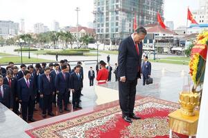 Tổng Bí thư Tô Lâm đặt vòng hoa tại Đài Độc lập, Đài tưởng niệm cố Quốc vương Norodom Sihanouk, Đài Hữu nghị Campuchia - Việt Nam