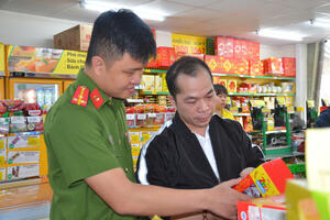 Quảng Ngãi: Tăng cường quản lý, bình ổn giá thị trường dịp Tết