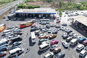 Bảo đảm nguồn cung xăng dầu trên cao tốc TP. Hồ Chí Minh - Long Thành - Dầu Giây