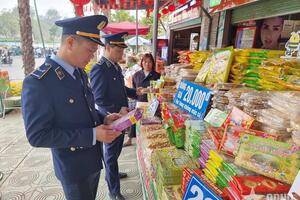 Ngăn chặn tình trạng đầu cơ, găm hàng, tăng giá bất hợp lý trong mùa lễ hội