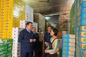 Cao Bằng: Bình ổn thị trường gắn với đấu tranh chống buôn lậu