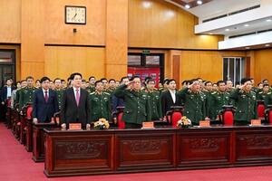 Chủ tịch nước Lương Cường bỏ phiếu tại Khu vực số 26 phường Hoàn Kiếm