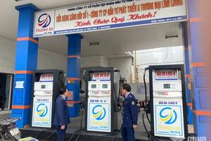 Xử phạt 35 triệu đồng với 1 doanh nghiệp bán xăng dầu cao hơn giá quy định