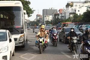 Hà Nội: Xử lý xe khách dừng đỗ không đúng quy định