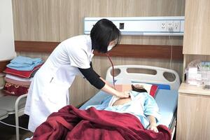 Điều trị thành công cho nữ sinh nhiễm siêu vi khuẩn tụ cầu vàng