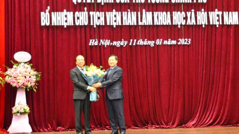 Công bố Quyết định của Thủ tướng Chính phủ bổ nhiệm Chủ tịch Viện Hàn lâm Khoa học xã hội Việt Nam