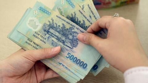 Từ ngày 1-7-2023, lương của công chức áp dụng như nào?