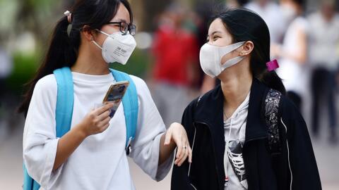 Covid hôm nay (19-4): Hà Nội yêu cầu người dân đeo khẩu trang tại nơi đông người