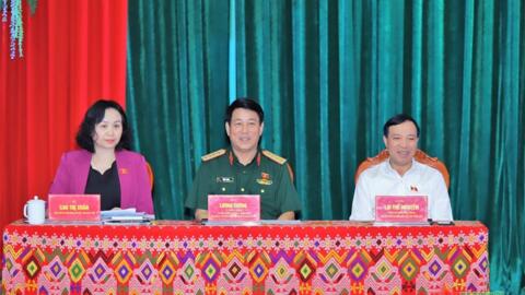 Đại tướng Lương Cường tiếp xúc cử tri tại huyện Mường Lát, tỉnh Thanh Hóa