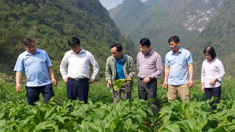 Đường vào lòng dân Văn Thụ