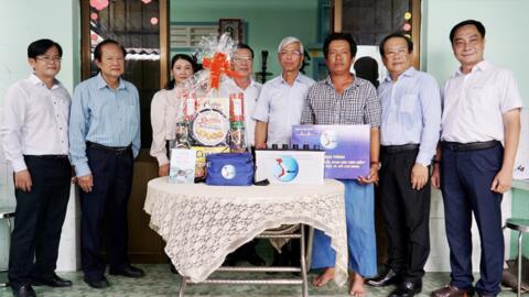 200 ngư dân được hỗ trợ từ chương trình “Cùng ngư dân thắp sáng đèn trên biển”