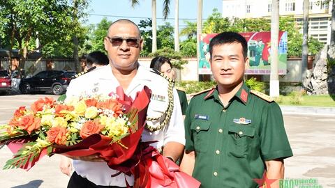 Trao đổi thông tin, chia sẻ kinh nghiệm trên lĩnh vực quân sự, quốc phòng