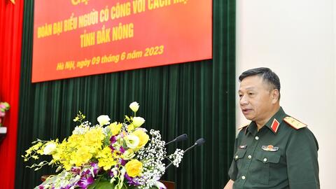 Trung tướng Lê Quang Minh tiếp Đoàn đại biểu người có công tỉnh Đắk Nông