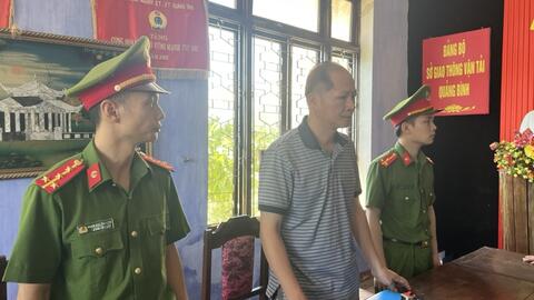 Quảng Bình: 2 Phó giám đốc trung tâm đăng kiểm bị bắt vì "nhận hối lộ"
