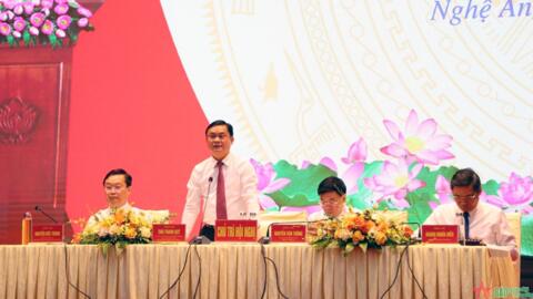 Thường trực Tỉnh ủy Nghệ An đối thoại với người đứng đầu cấp cơ sở